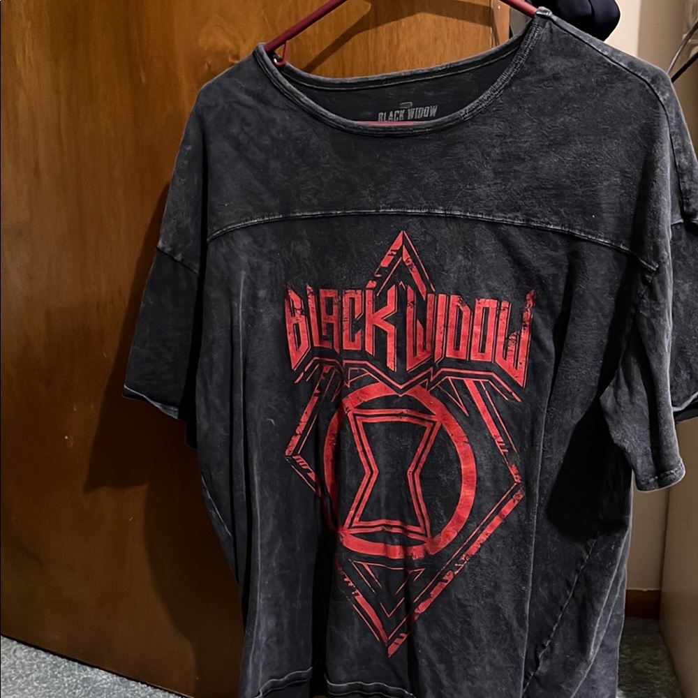 Her Universe Black Widow Graphic Crop Top
